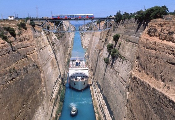 Hy Lạp mở lại kênh đào Corinth