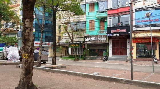 Từ 12 giờ ngày 25-5, Hà Nội tạm dừng nhà hàng, cơ sở dịch vụ ăn uống tại chỗ