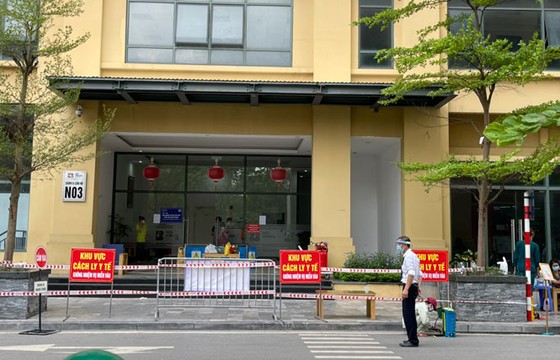 Số ca mắc Covid-19 tăng nhanh, Hà Nội có hơn 90 điểm bị phong tỏa ảnh 2