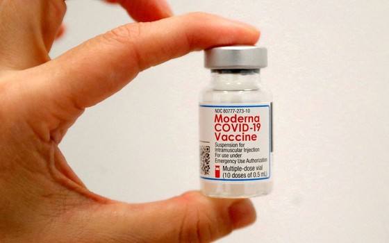 Bộ Y tế bổ sung liều tiêm 0,25ml đối với vaccine Covid-19 của Moderna ảnh 1