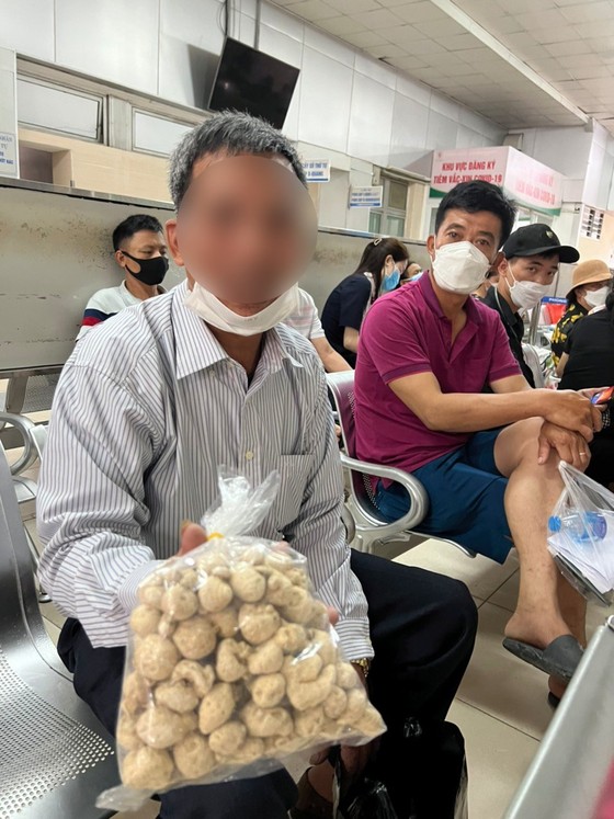 Dàn cảnh lừa đảo người bệnh ở Bệnh viện 108 mua “Tam thất nam” không rõ nguồn gốc ảnh 2