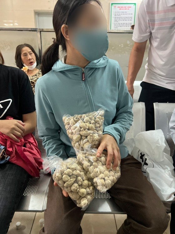 Dàn cảnh lừa đảo người bệnh ở Bệnh viện 108 mua “Tam thất nam” không rõ nguồn gốc ảnh 1