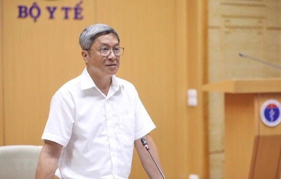 Vì sao Thứ trưởng Bộ Y tế Nguyễn Trường Sơn nghỉ việc? ảnh 1
