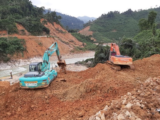 Nguy cơ mất an toàn rất cao tại khu vực Nhà máy Thủy điện Rào Trăng 3 ảnh 2