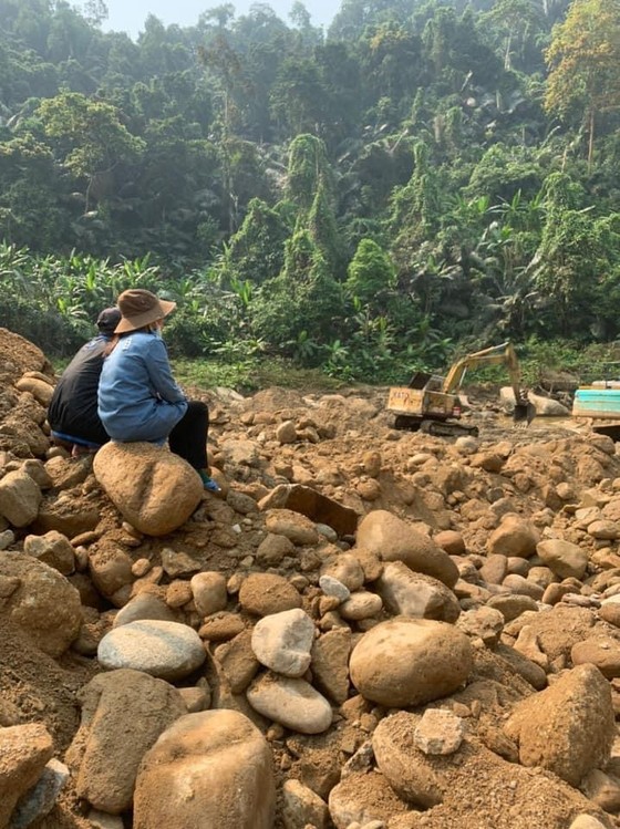 Lật tung hơn 30.000m³ đất đá vẫn không tìm thấy nạn nhân Thủy điện Rào Trăng 3 ảnh 3