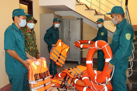 Thừa Thiên - Huế: Mưa gió lớn hất văng chốt kiểm soát dịch Covid-19 ảnh 7
