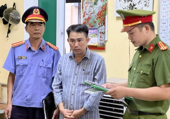 Khởi tố ”thầy phong thủy” lừa đảo 2,4 tỷ đồng của một phụ nữ ảnh 1