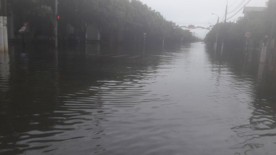Hà Tĩnh, Nghệ An ngổn ngang sau bão ảnh 4