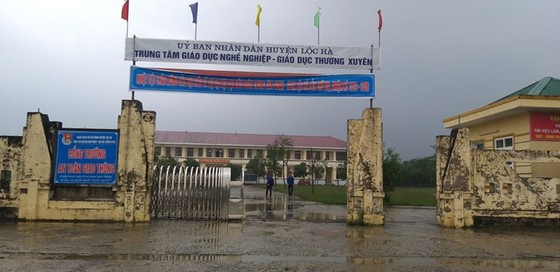 Một học sinh lớp 10 bị đâm trọng thương ảnh 1