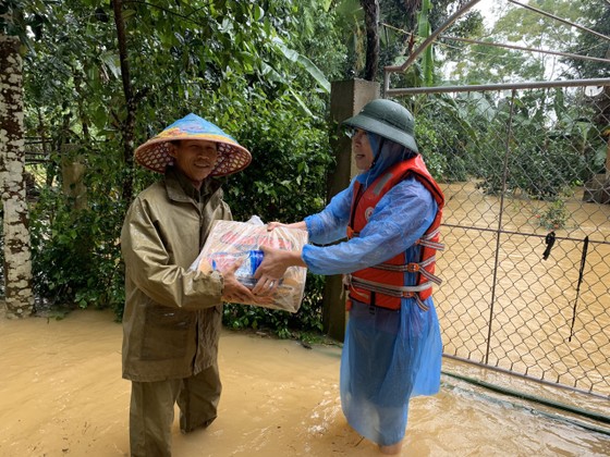 Hà Tĩnh khẩn trương tổ chức sơ tán các hộ dân ở vùng có nguy cơ cao lũ quét, sạt lở đất và ngập lụt sâu ảnh 7