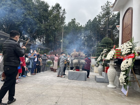 Hà Tĩnh: Các khu di tích đón khách du xuân đầu năm ảnh 1