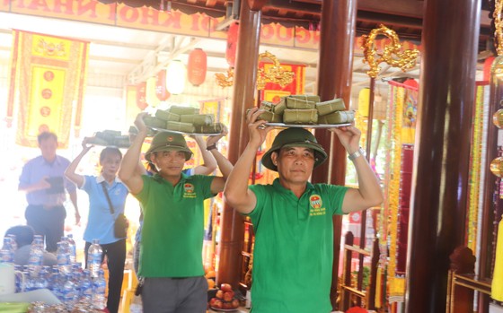 Độc đáo lễ hội đền Cả - Dinh đô quan Hoàng Mười ở Hà Tĩnh ảnh 15