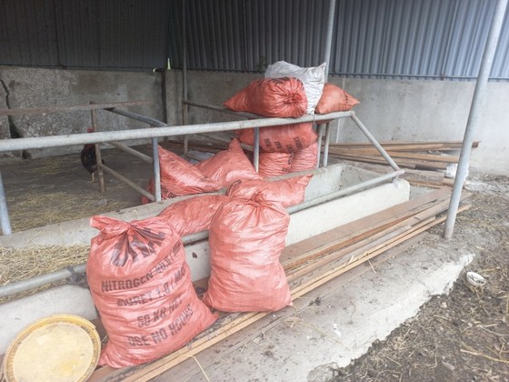 Phát hiện cơ sở chế biến hơn 950kg mỡ động vật không rõ nguồn gốc ảnh 3