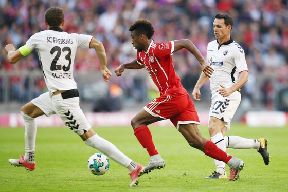 Bayern Munich (giữa) đã tìm lại được sinh khí trong chiến thắng 5-0 trước Freiburg ở Bundesliga hồi cuối tuần qua. Ảnh: Getty Images  