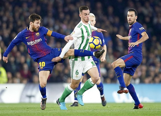 Messi và Busquets mang đến sự lạc quan cho Barca.Ảnh: Getty Images