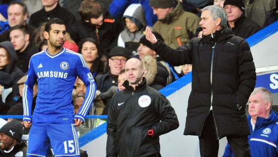 HLV Mourinho và Mohamed Salah khi còn ở Chelsea. Ảnh: Getty Images