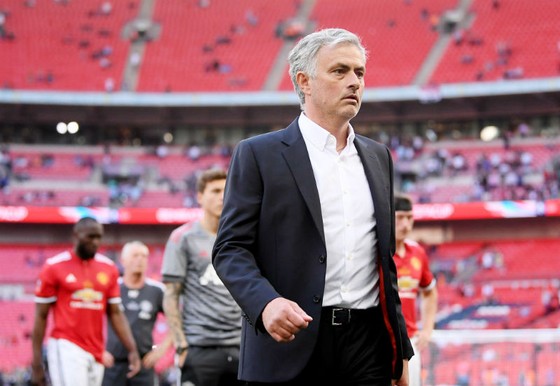 Hiếm hoi sau 1 thất bại, HLV Jose Mourinho vẫn hài lòng với màn trình diễn của các cầu thủ. Ảnh: Getty Images    