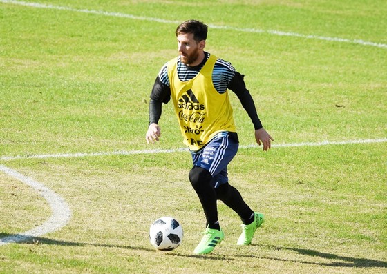 Messi đang tập luyện tích cực cùng tuyển Argentina. Ảnh: Getty Images