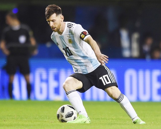 Messi thừa nhận bản thân không phải là người giỏi nhất. Ảnh: Getty Images