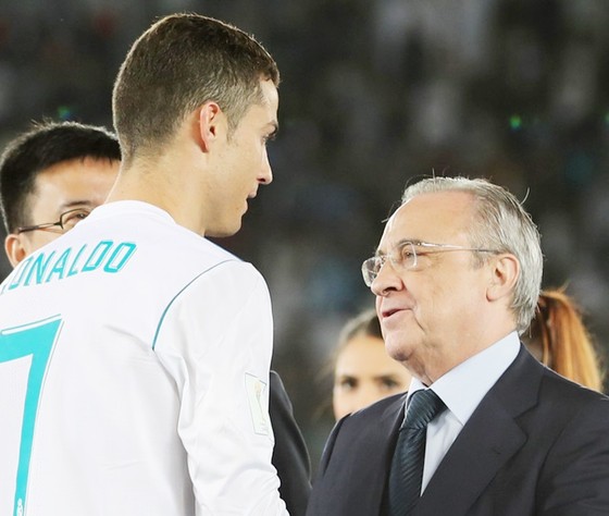 Ronaldo: Đằng sau nụ cười là sự tổn thương cùng cực ảnh 1