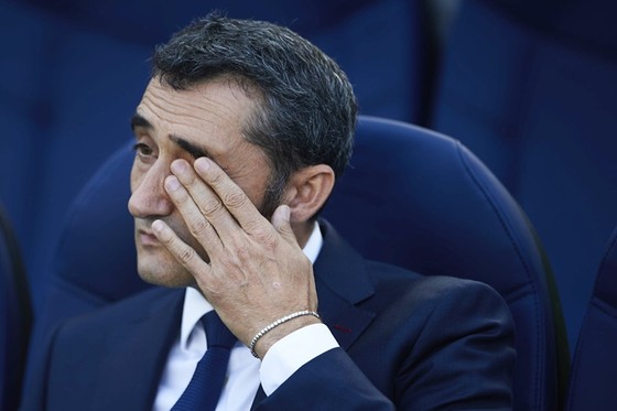 Có quá nhiều vấn đề với Barca của Valverde. Ảnh Getty Images.