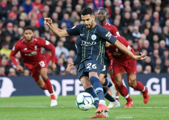 Guardiola xin lỗi Jesus, không giận Mahrez ảnh 1