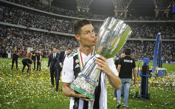 Cristiano Ronaldo và danh hiệu đầu tiên cùng Juve. Ảnh: Getty Images