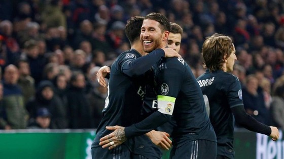 Vùi dập Dortmund, Tottenham rộng cửa đi tiếp ảnh 1