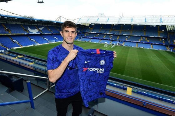 Christian Pulisic là “bom tấn” đầu tiên ở Premier League, nhưng Chelsea đã thực hiện hợp đồng này từ tháng Giêng. Ảnh: Getty Images