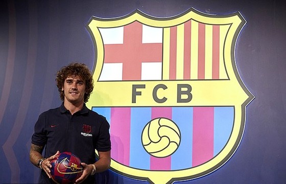 Griezmann chính thức ra mắt ở Barca: “Messi luôn là số 1!” ảnh 2