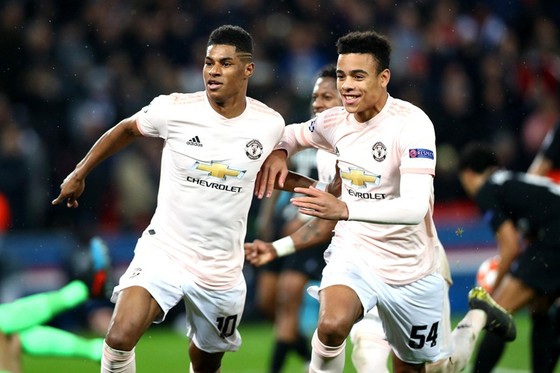 Solskjaer hy vọng Ibrahimovic nghiêm túc ảnh 1
