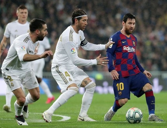 HLV Zidane và liều thuốc tinh thần El Clasico ảnh 1