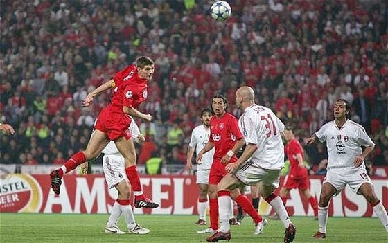 Istanbul có nguy cơ mất quyền đăng cai chung kết Champions League ảnh 1