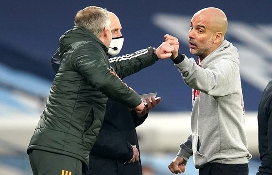 Chia tay derby Manchester trong danh dự, HLV Solskjaer thư giãn thừa nhận chức vô địch… là của Man.City ảnh 3