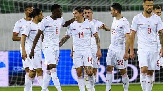 Thụy Sĩ thắng tuyển Mỹ 2-1 trong trận giao hữu hôm Chủ nhật.