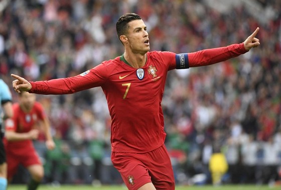 Cristiano Ronaldo trước hành trình chinh phục kỷ lục tại Euro 2020. Ảnh: Getty Images