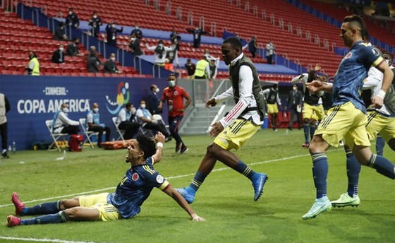 Luis Diaz với màn trình diễn ấn tượng giúp Colombia thắng phút cuối. 