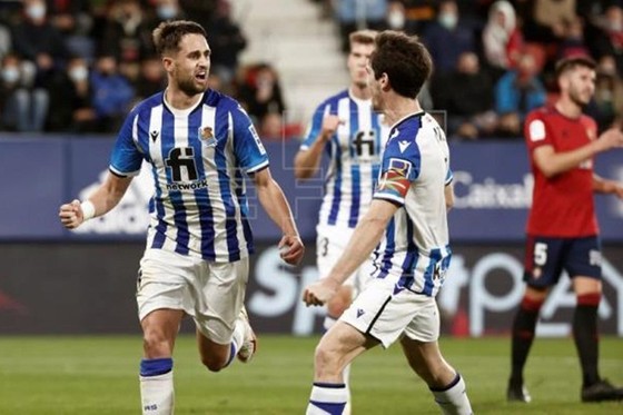 Atletico lại trả giá vì hàng thủ, Sociedad đòi lại ngôi đầu ảnh 1