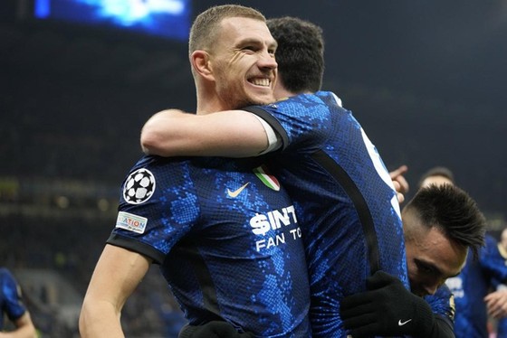 Real và Inter hẹn nhau tranh ngôi đầu ảnh 1
