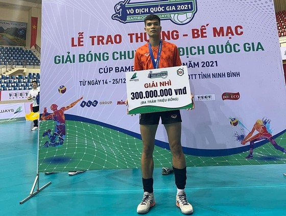 Tuyển thủ bóng chuyền gởi lời chúc năm mới tới độc giả SGGPO ảnh 1