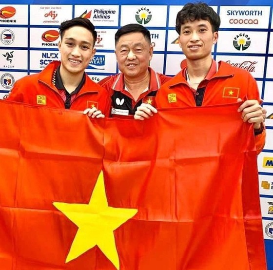 Đội tuyển bóng bàn Việt Nam đang giữ tấm HCV đôi nam tại SEA Games. Ảnh: HÀ BÙI