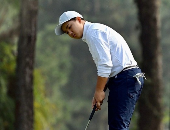 Golf thủ Nguyễn Anh Minh đang tạm dẫn đầu bảng nam. Ảnh: Hiệp hội golf VN