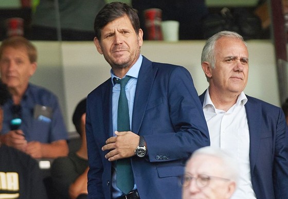 Giám đốc thể thao của Barcelona, Mateu Alemany. 