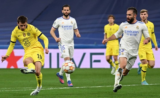 Vẫn là Benzema kết liễu cơ hội của nhà vô địch ảnh 1