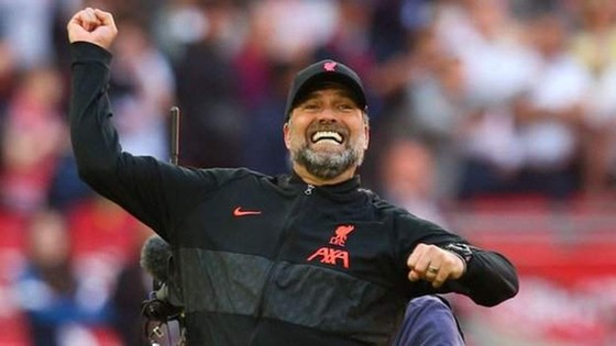 HLV Klopp từ chối nói về “cú ăn 4” ảnh 1