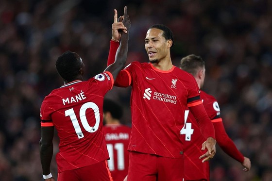 Klopp: “Liverpool sẽ không đi theo vết xe đổ của Juve, Bayern” ảnh 1