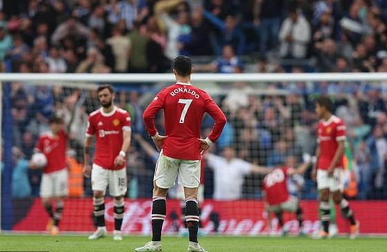 Man.United rệu rã và dần tiến đến một kết thúc tồi tệ nhất. Ảnh: Getty Images