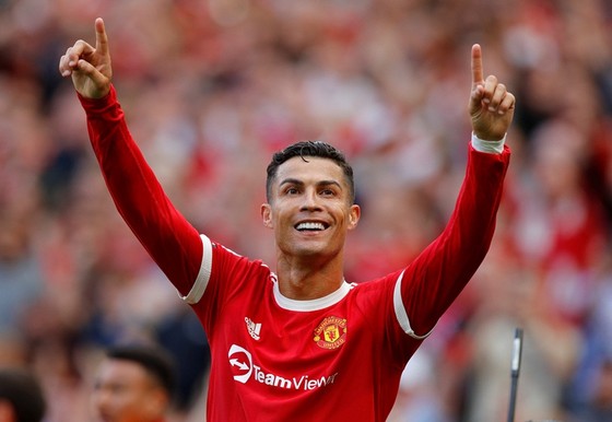 Salah lần thứ 2 thắng giải PFA, Ronaldo lấy chỗ của Son trong Đội hình tiêu biểu ảnh 1