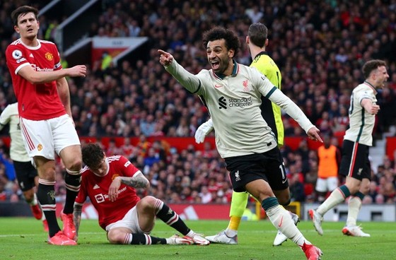 Mohamed Salah ghi hat-trick hủy diệt Man.United 5-0 tại Old Trafford mùa qua. Ảnh: Getty Images