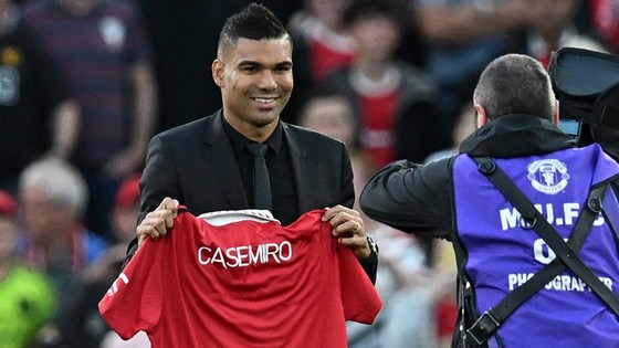 Ten Hag vẫn kiên nhẫn chờ Ronaldo ảnh 1
